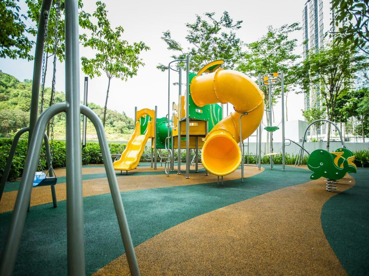 Iskandar Puteri Medini Famous Theme Park Нусаджайя Экстерьер фото