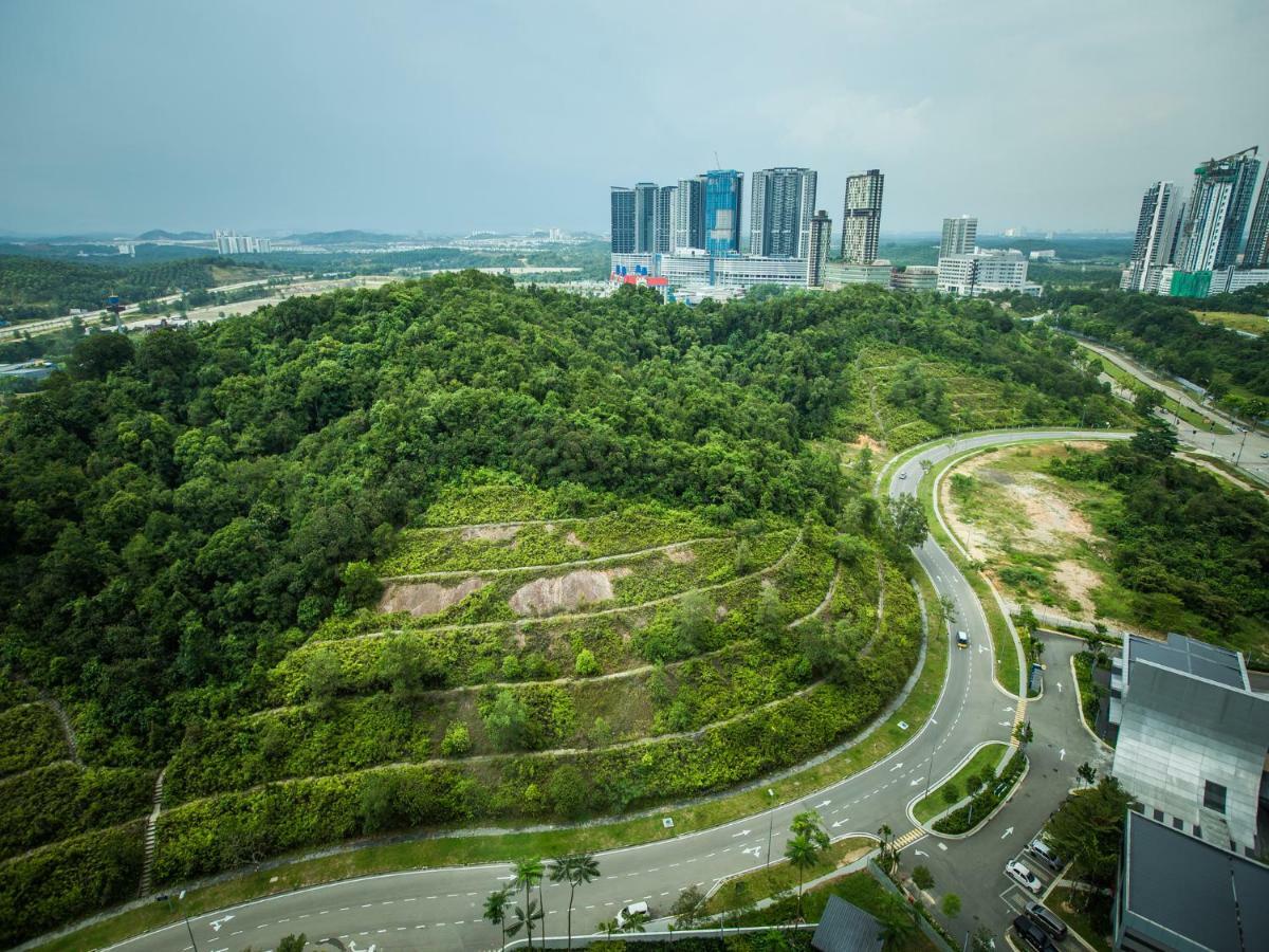 Iskandar Puteri Medini Famous Theme Park Нусаджайя Экстерьер фото